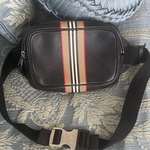 Burberry Men’s Purse, Black